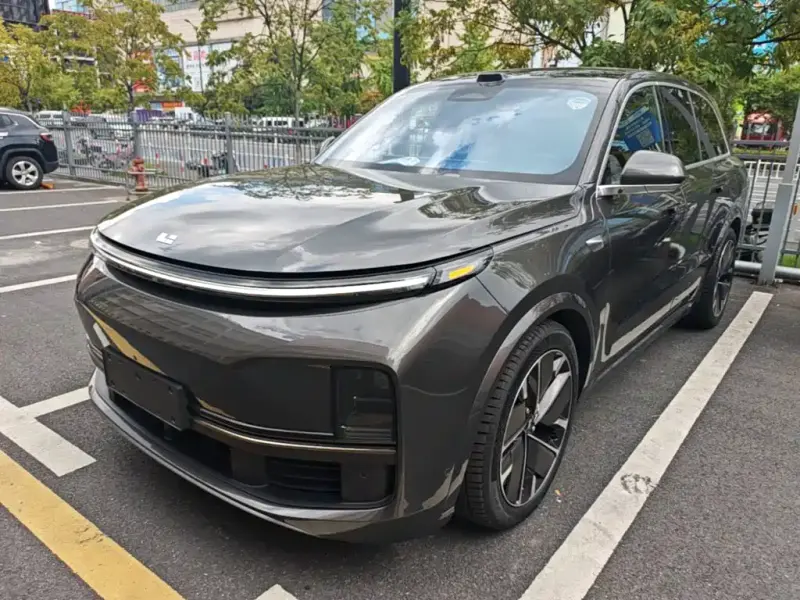 Li Auto Li L8, 2025