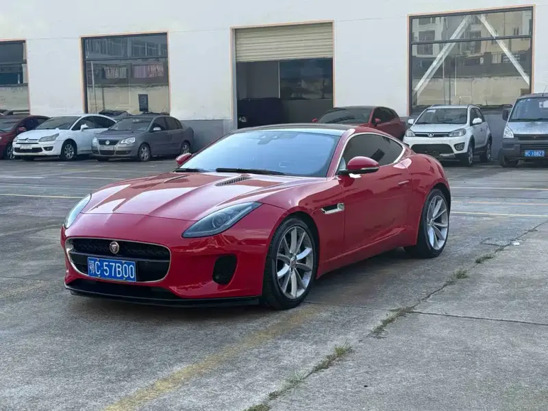 Jaguar F-TYPE, 2019