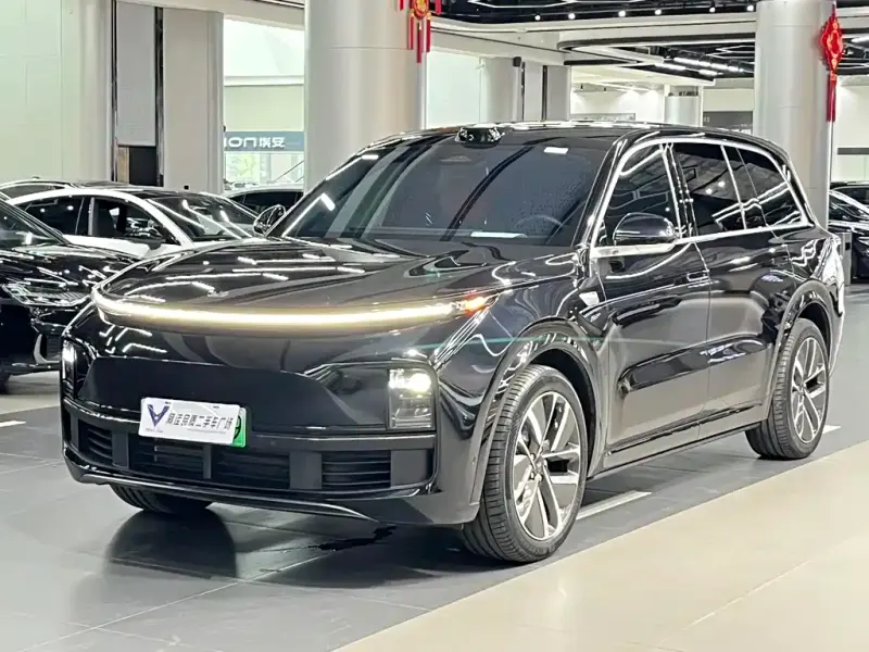 Li Auto Li L9, 2025