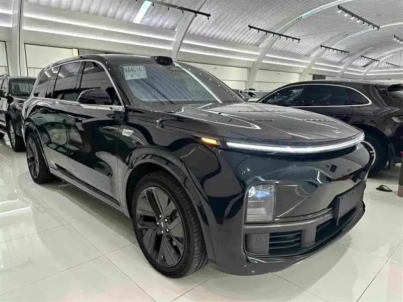 Li Auto Li L9, 2025