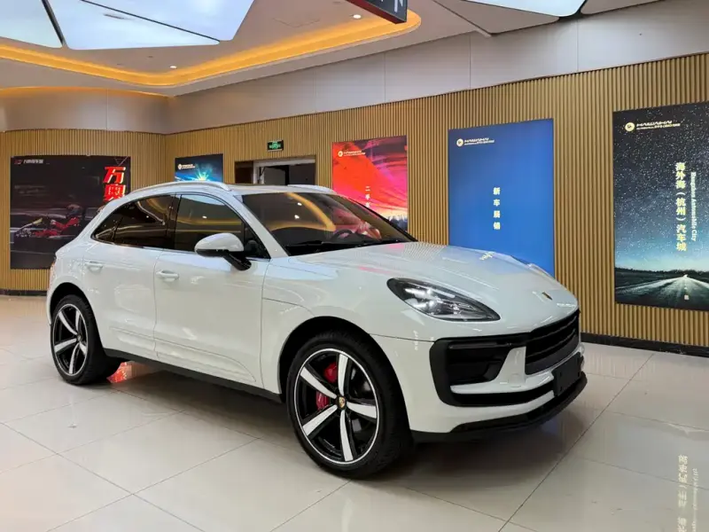 Porsche Macan, 2023