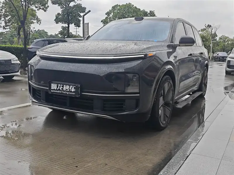 Li Auto Li L9, 2025