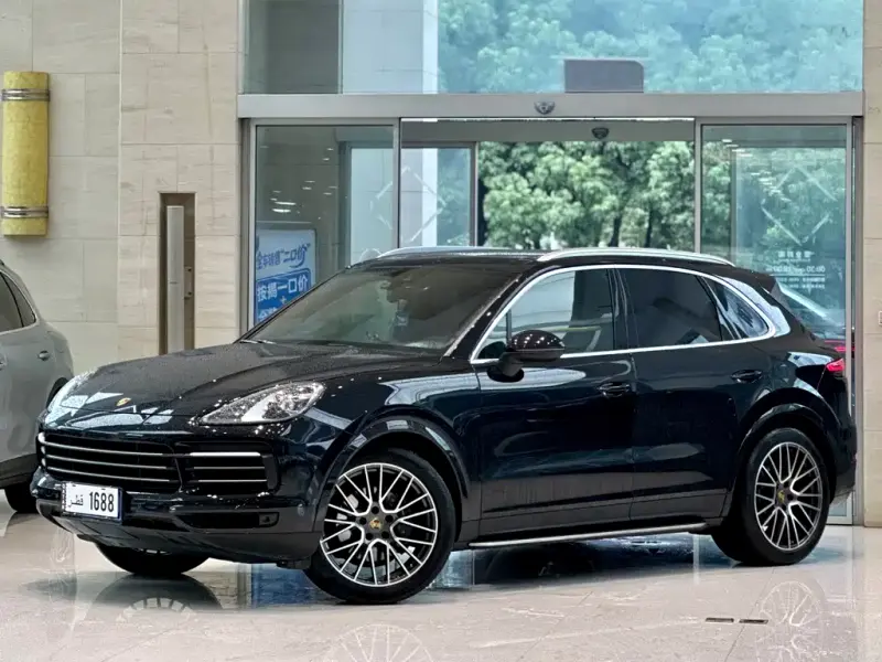 Porsche Cayenne, 2022