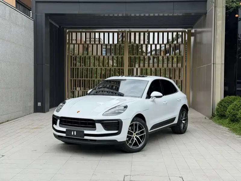 Porsche Macan, 2025