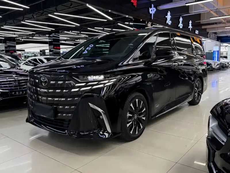 Toyota Alphard, 2023
