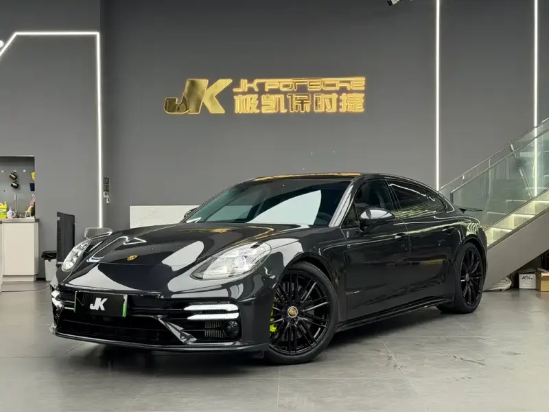 Porsche Panamera Hybrid, 2022