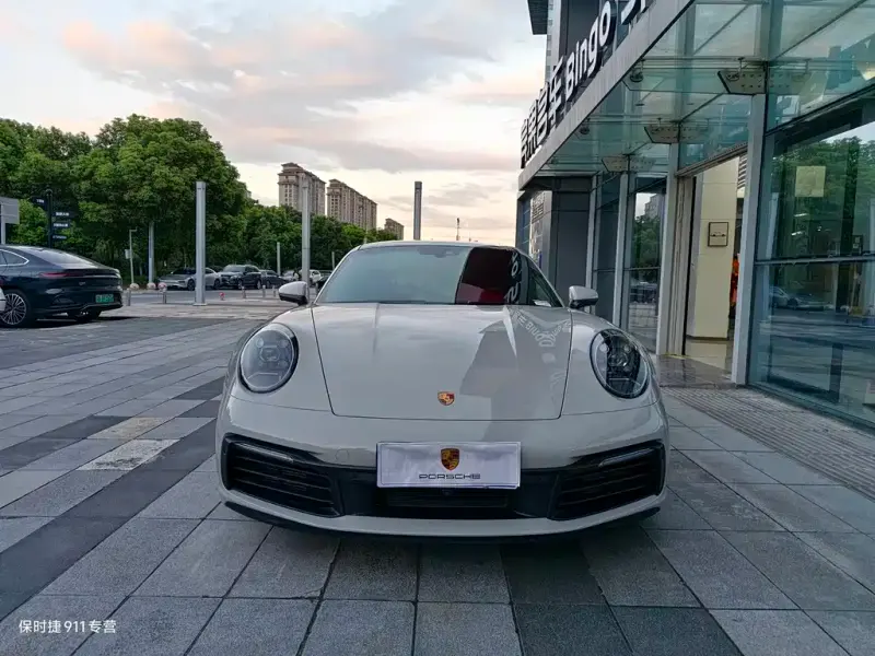 Porsche 911, 2023