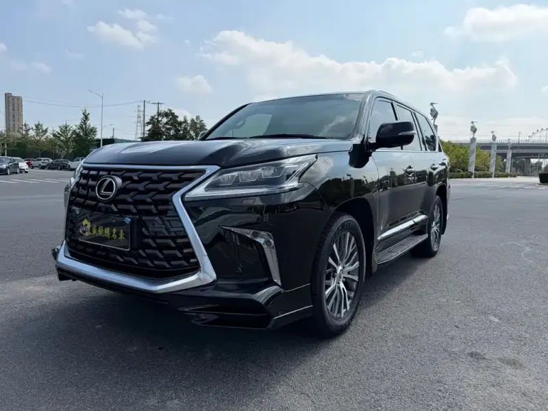 Lexus LX, 2020