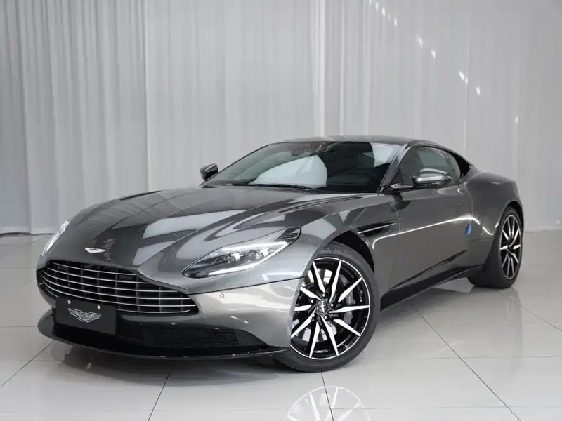 Aston Martin DB11, 2021