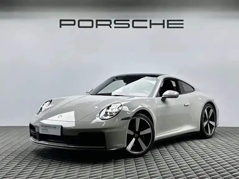 Porsche 911, 2025