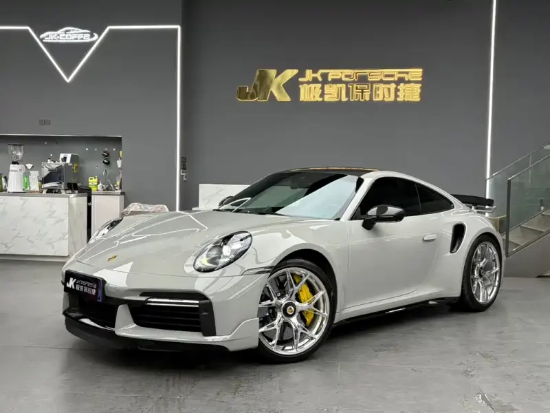 Porsche 911, 2023