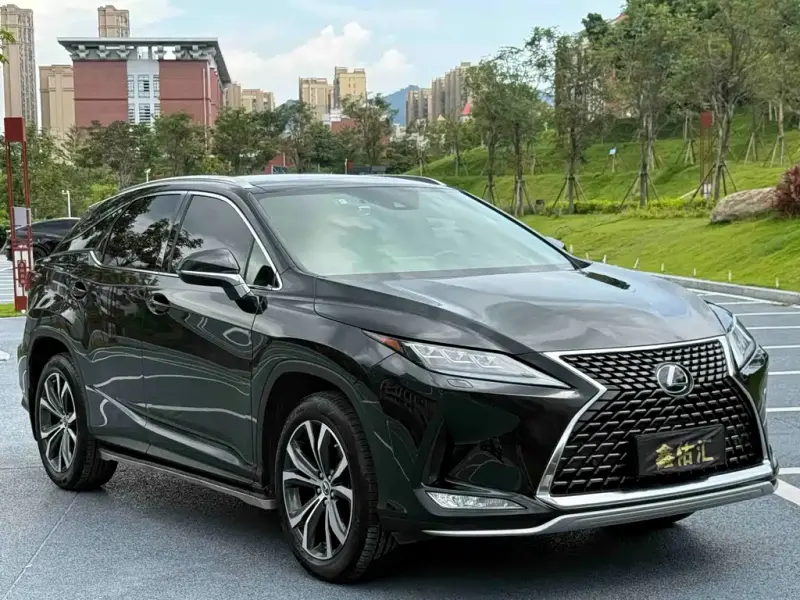 Lexus RX, 2021