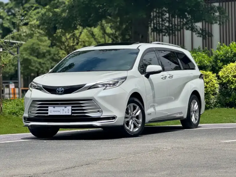 Toyota Sienna, 2022