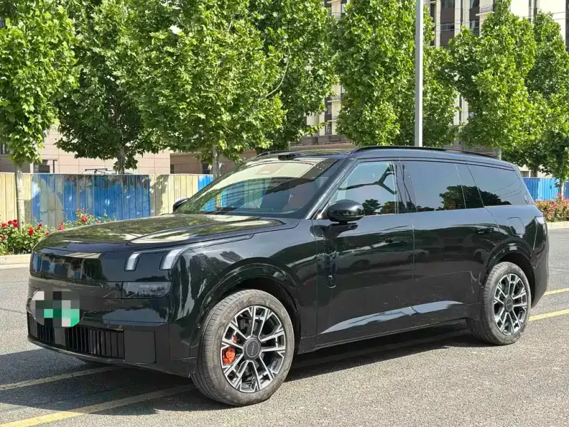 Lynk & Co 900, 2025