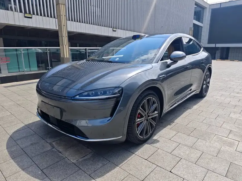 Luxeed Zhijie R7, 2025
