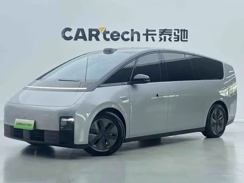 Li Auto Li MEGA, 2025