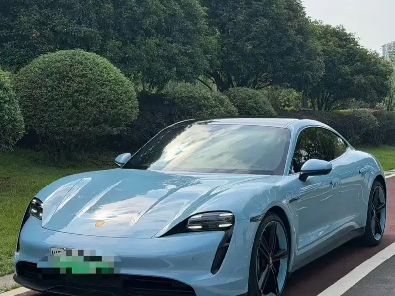 Porsche Taycan, 2021