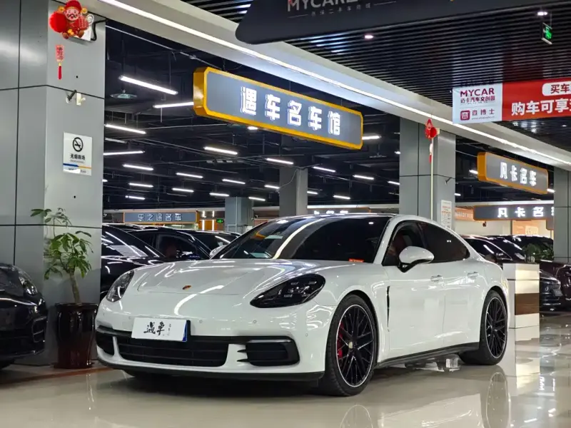 Porsche Panamera, 2019