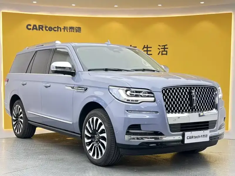 Lincoln Navigator, 2022