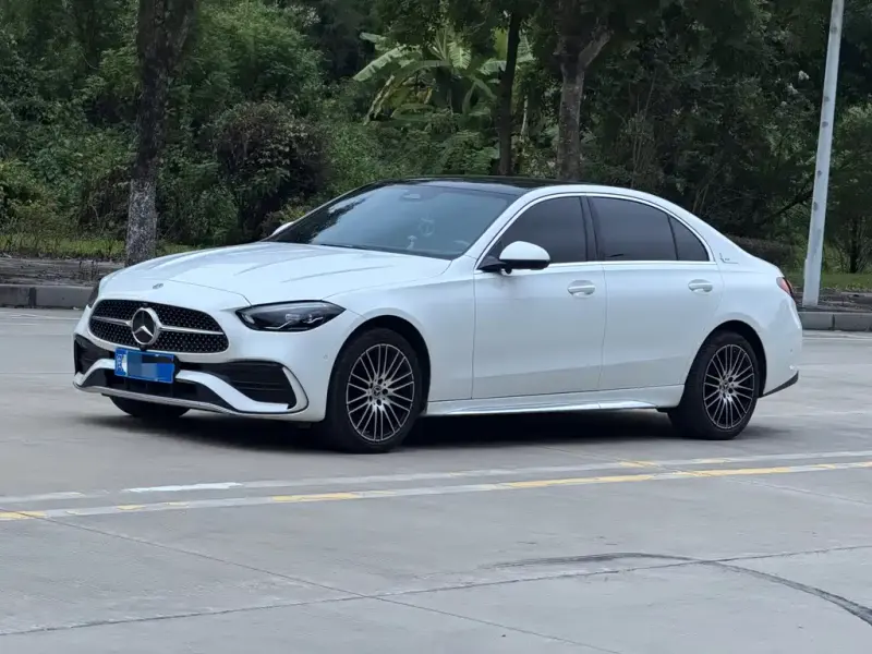 Mercedes-Benz C-Class, 2024