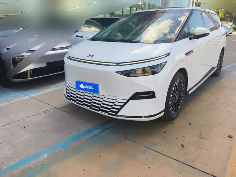XPeng X9, 2025