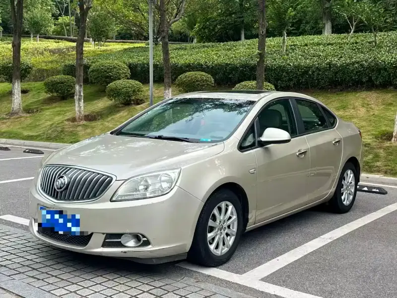 Buick Excelle, 2013