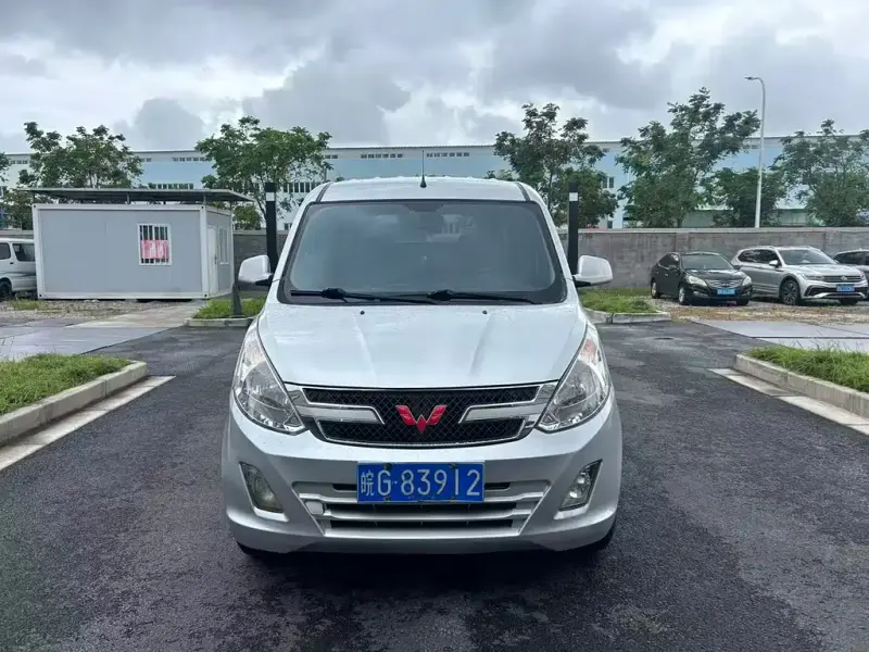 Wuling Rongguang V, 2019