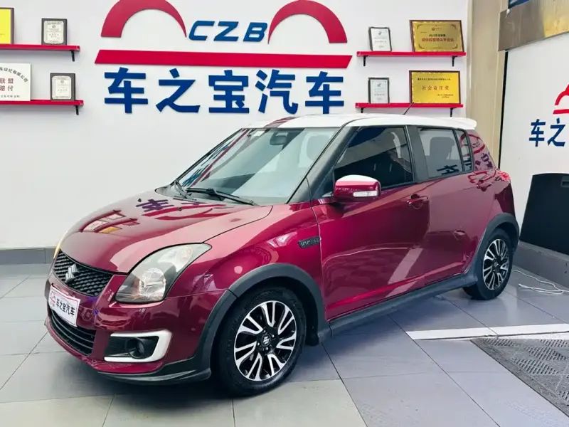 Suzuki Swift Suzuki Swift 2013 1.5L Auto 20 Anniversary Limited Edition, 2014 — фото 1