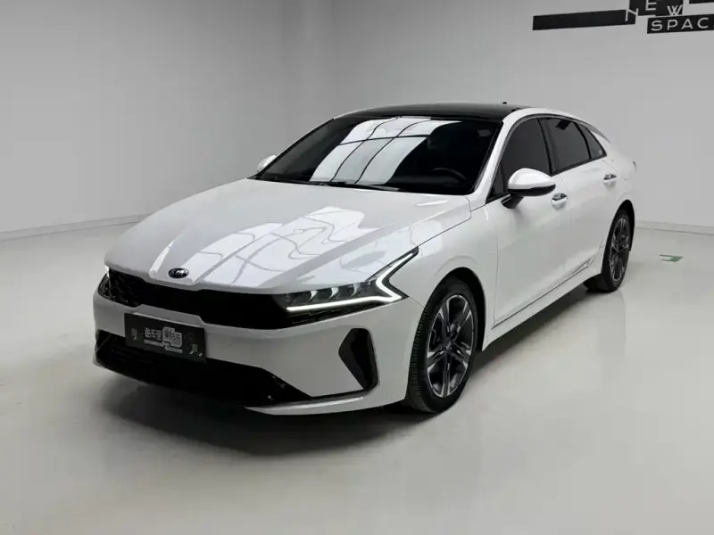 Kia K5, 2021