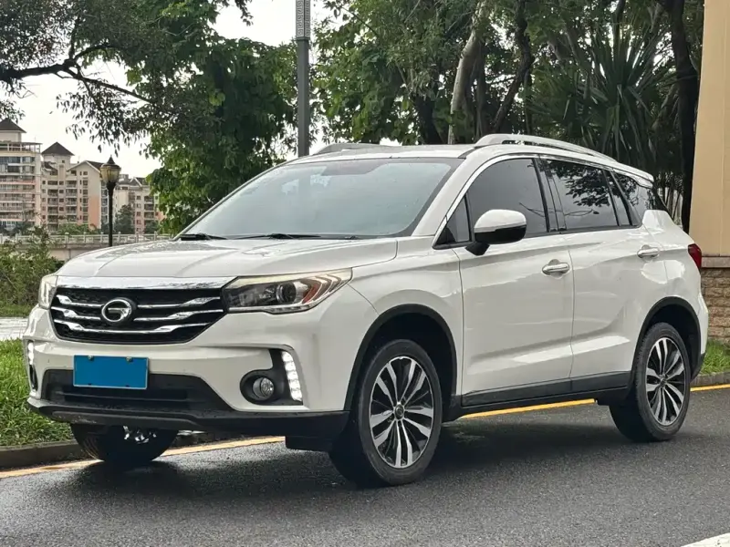 GAC Motor Trumpchi GS4, 2015