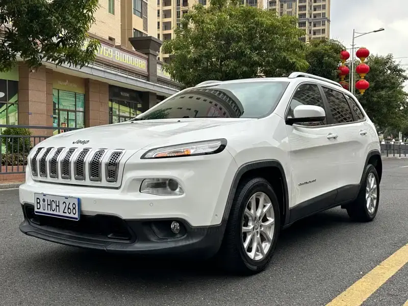 Jeep Cherokee, 2016