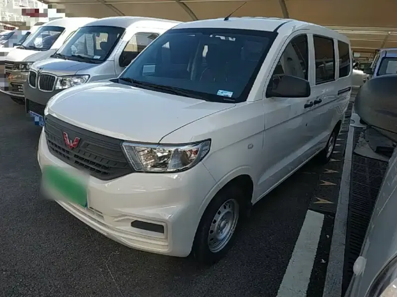 Wuling Hongguang V, 2024