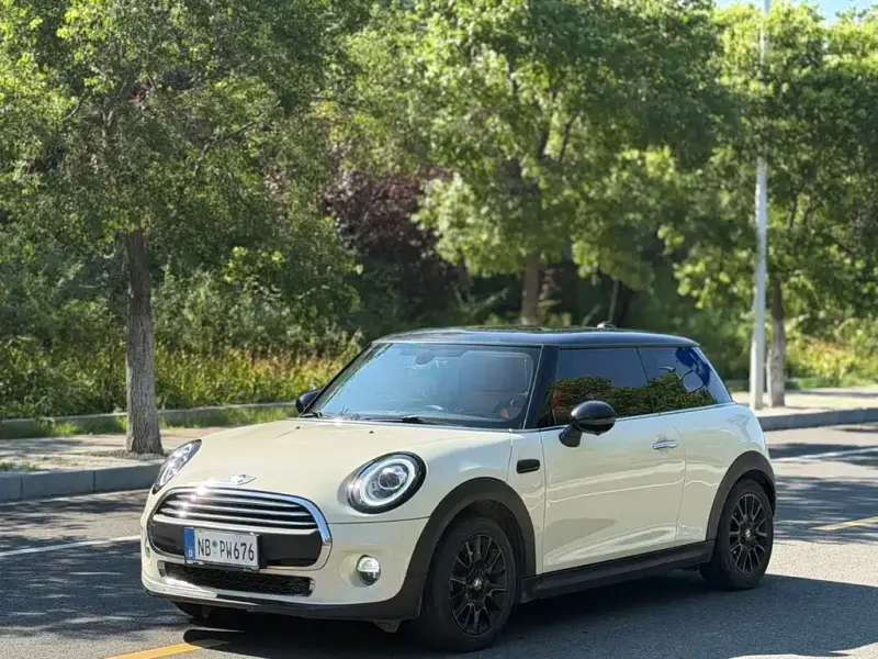MINI Mini, 2015
