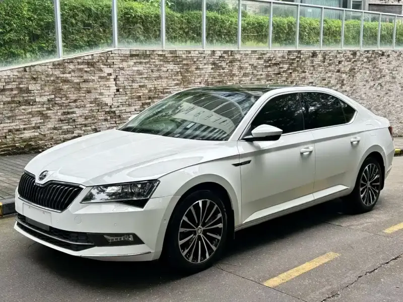 Skoda Superb, 2016