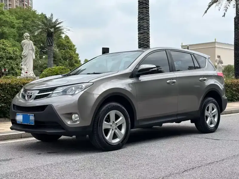 Toyota RAV4, 2014