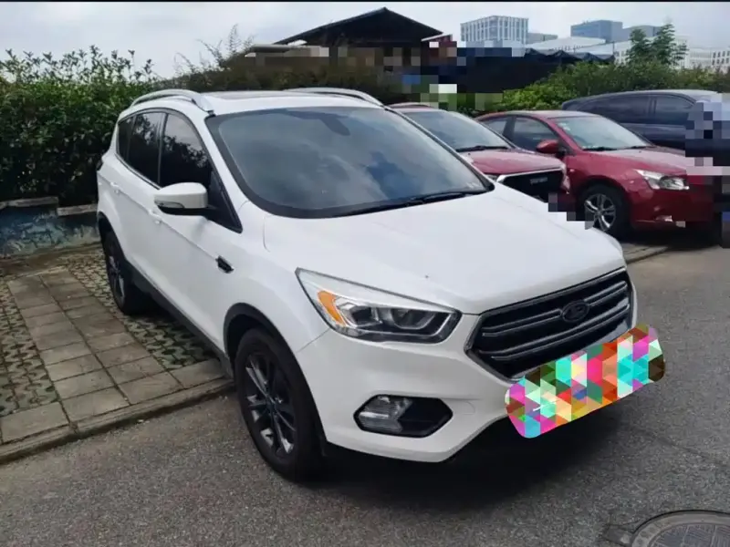 Ford Kuga, 2020