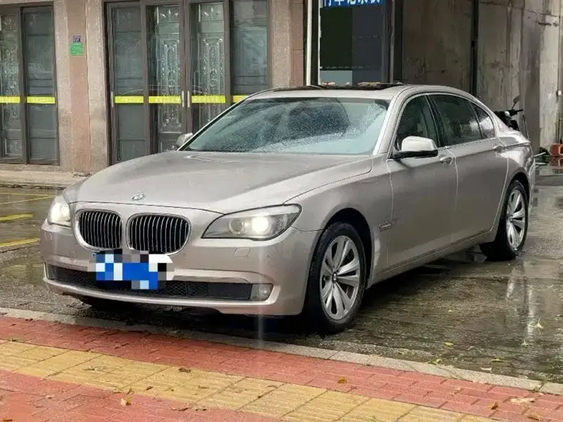 BMW 7 Series, 2012