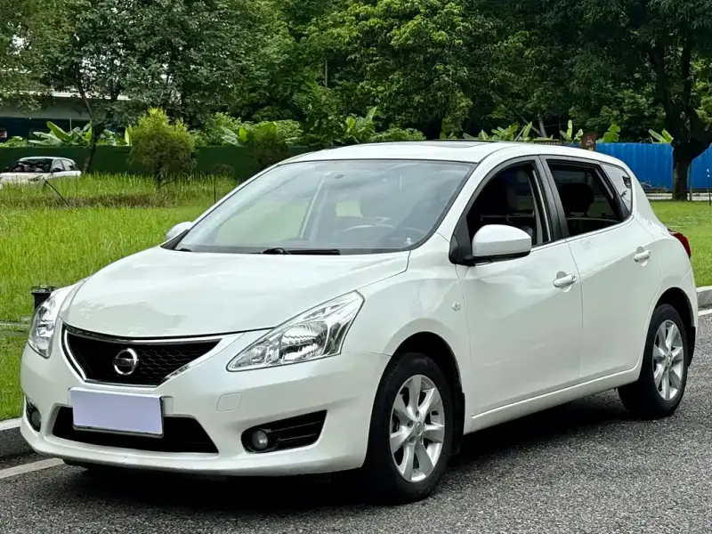 Nissan Tiida, 2015