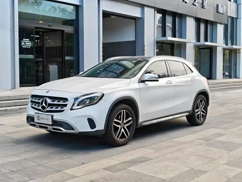 Mercedes-Benz GLA, 2017
