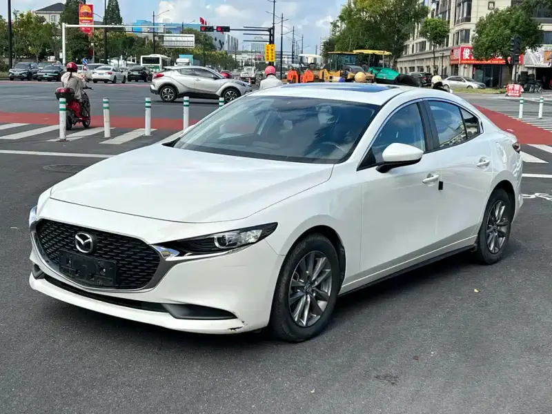 Mazda 3 Axela, 2021