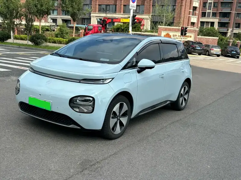 Baojun Yunduo, 2023