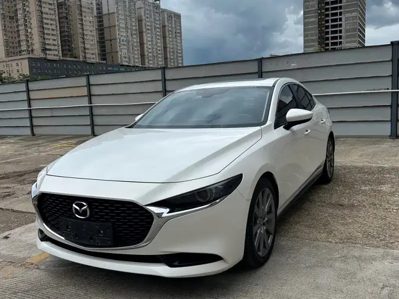 Mazda 3 Axela, 2021