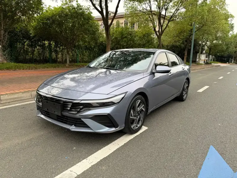Hyundai Elantra, 2024