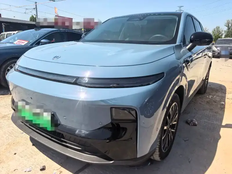 Leapmotor B10, 2025