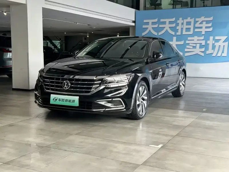 Volkswagen Passat PHEV Volkswagen Passat PHEV 2019 430PHEV Hybrid Luxury Edition, 2019 — фото 1