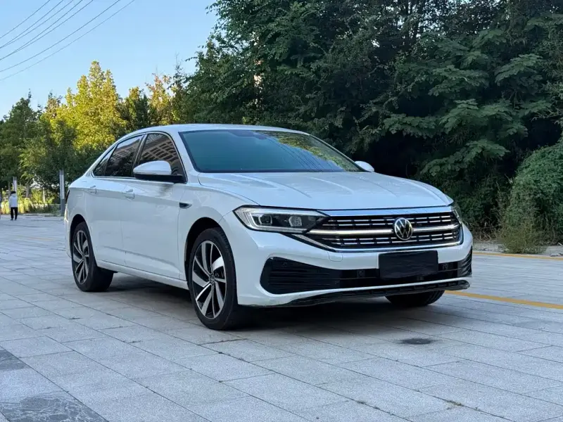 Volkswagen Sagitar, 2025