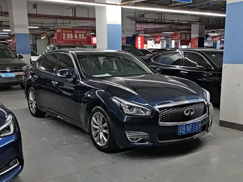Infiniti Q70, 2018