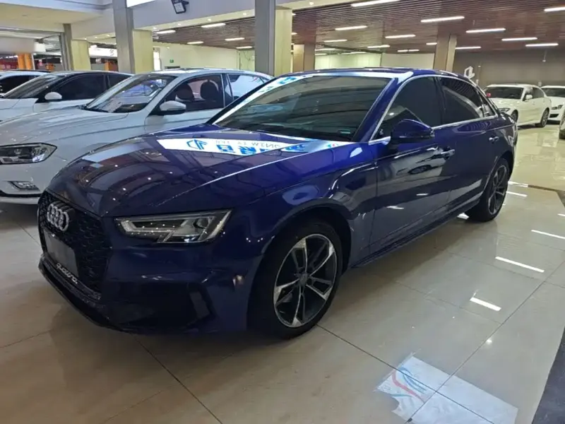 Audi A4L, 2018