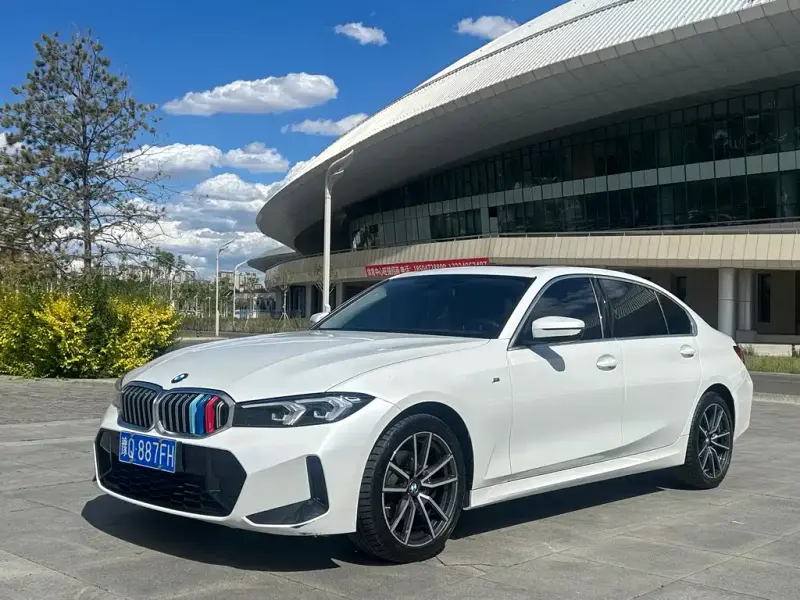 BMW 3 Series, 2023