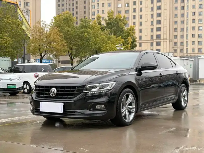Volkswagen Passat Volkswagen Passat 2019 380TSI Luxury Edition China VI, 2019 — фото 1